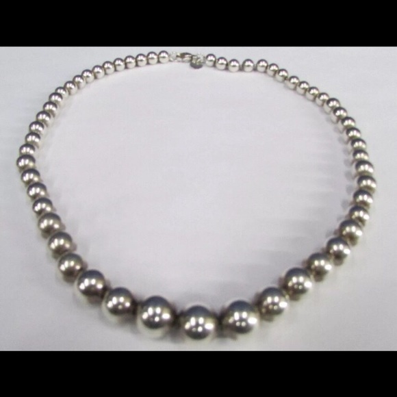 Tiffany Sterling Silver Bead Graduated Necklace. - Picture 6 of 10